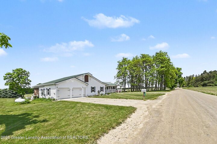 Property Photo:  11371 Round Lake Road  MI 48890 