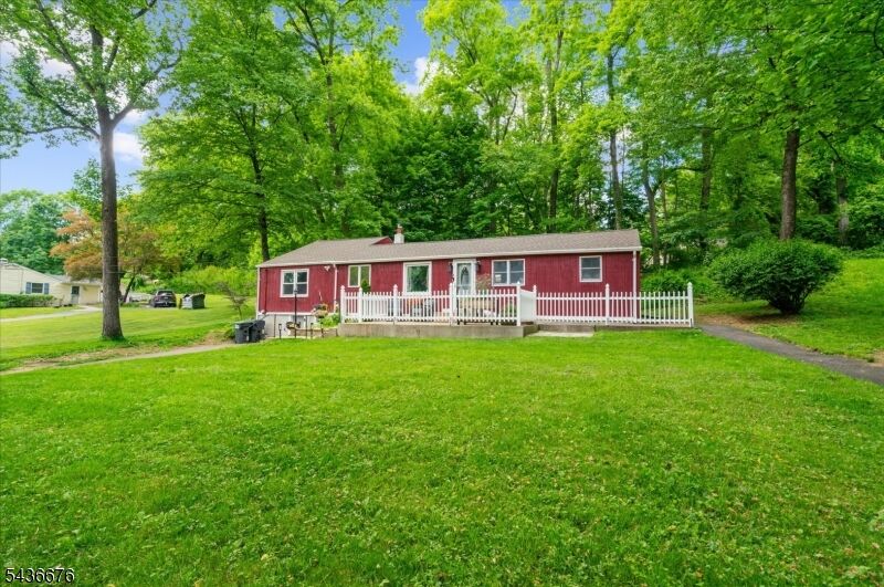 Property Photo:  4 Orchard St  NJ 07830 