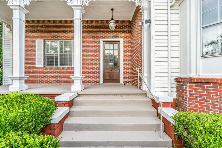 Property Photo:  411 7th Street S  MS 39701 