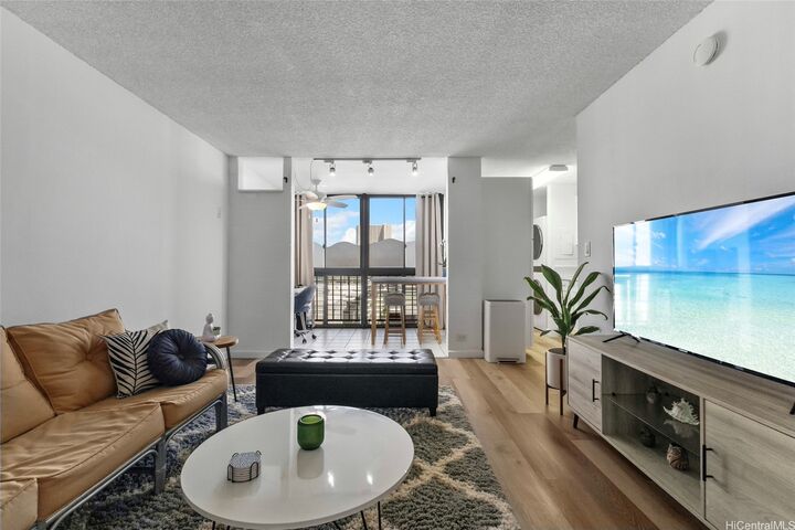 Property Photo:  1415 Liholiho Street 607  HI 96822 