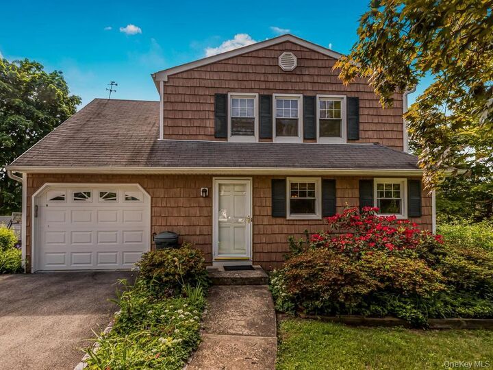 Property Photo:  211 Warren Avenue  NY 10532 