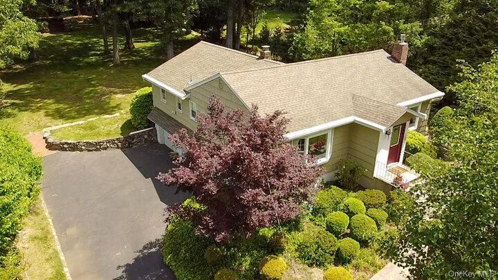 Property Photo:  55 Summit Road  NY 10977 