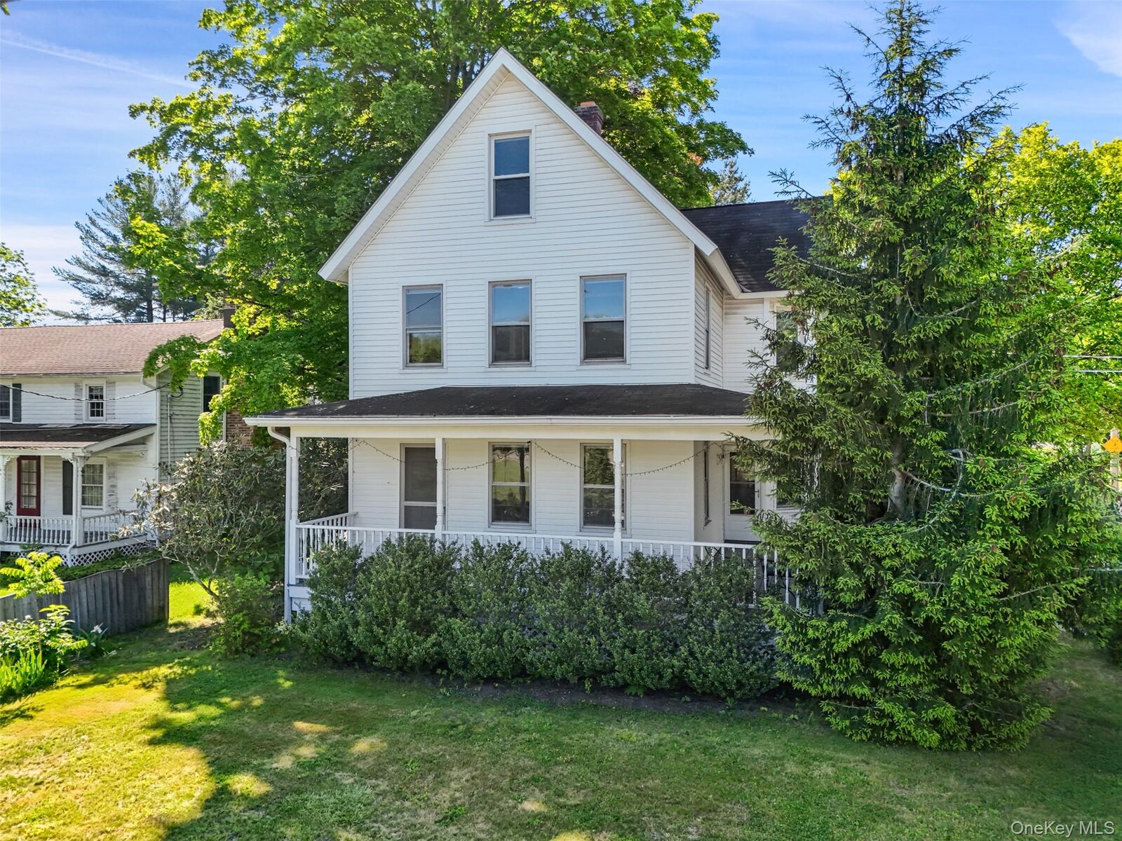 Property Photo:  453 Old Post Road  NY 10506 