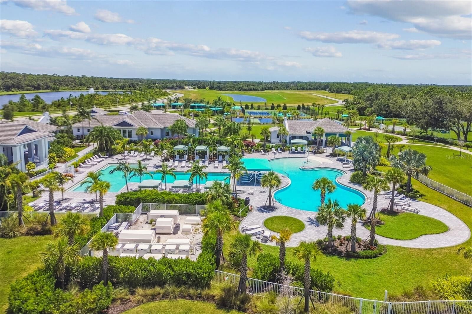 Property Photo:  9718 Crystal Isles Circle  FL 34241 