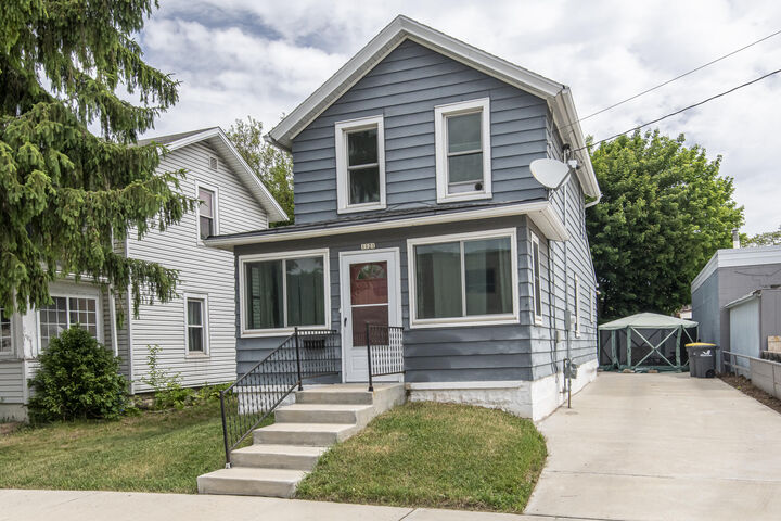 Property Photo: 1121 Adams St WI 53186