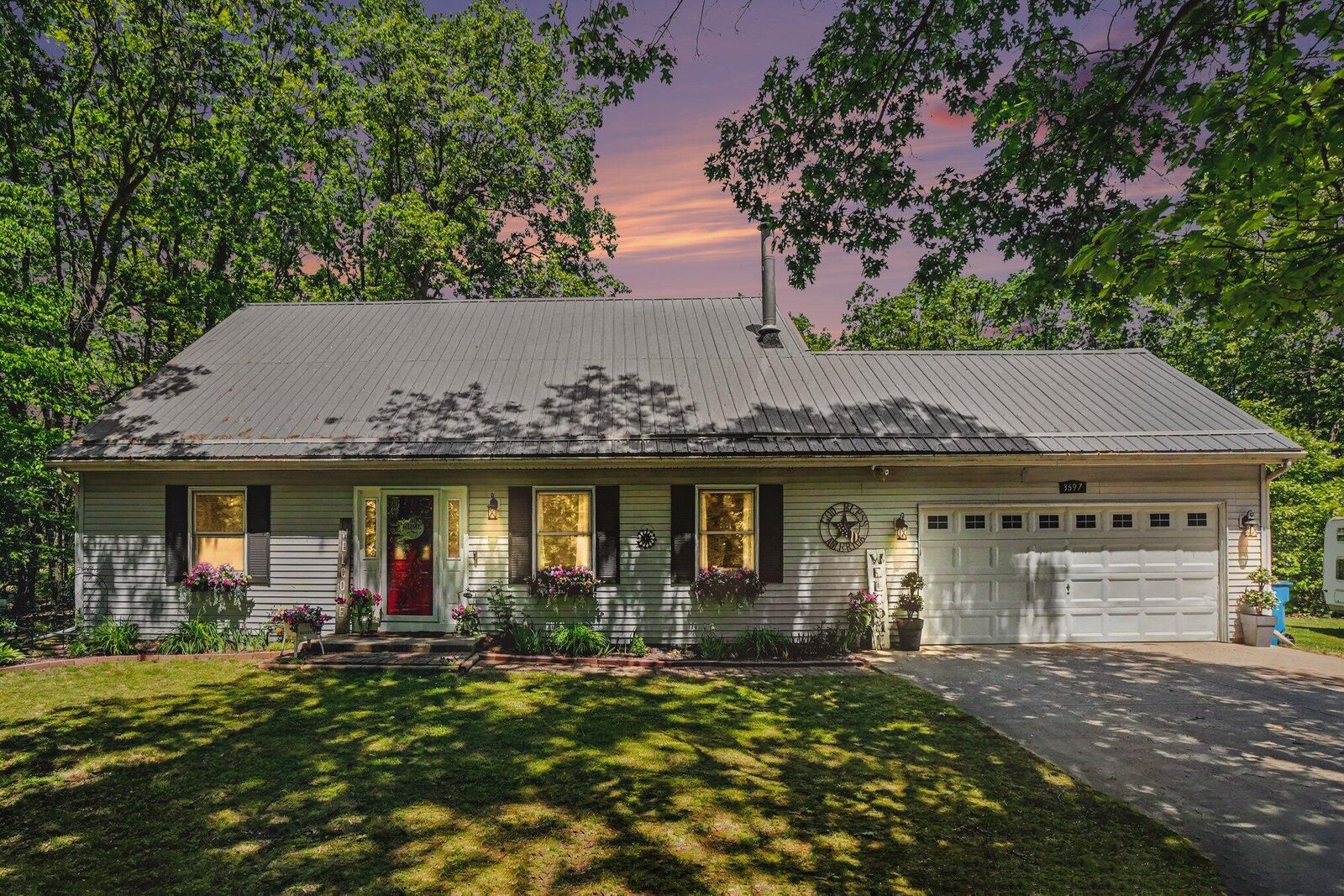 Property Photo:  3697 118th Avenue  MI 49010 