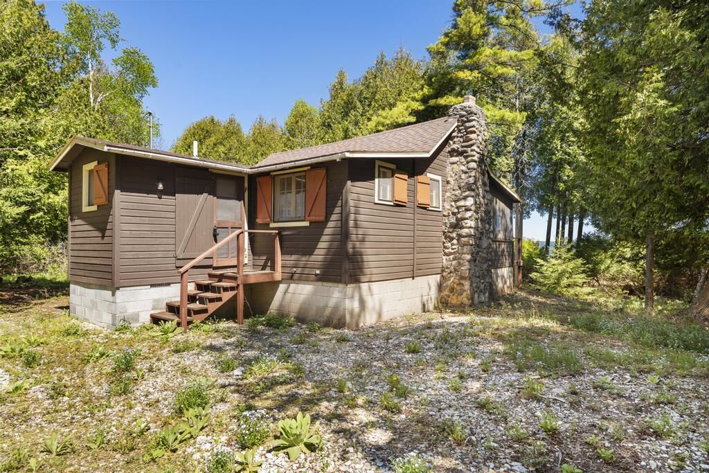 Property Photo: 1264 Wenniway Drive MI 49701