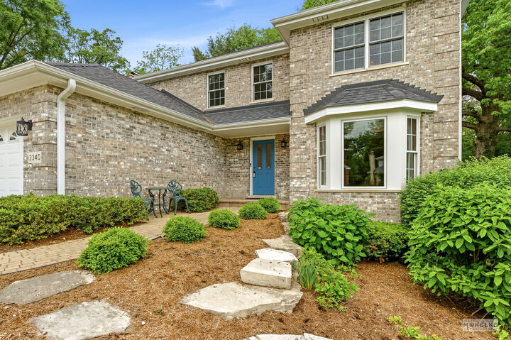 Property Photo:  2340 Ridgewood Road  IL 60532 