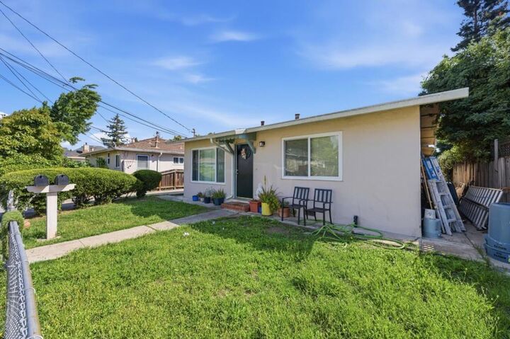 Property Photo:  114 Bonita Avenue  CA 94061 