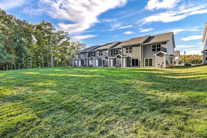 Property Photo: 149 Quarry Point Dr TN 37043