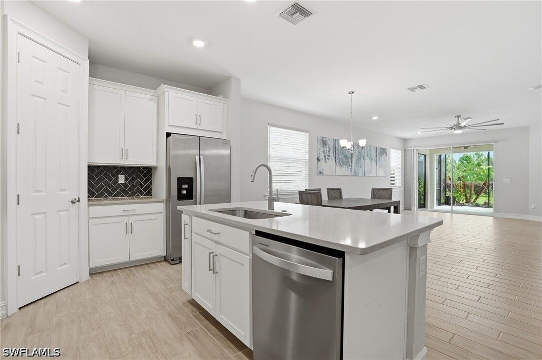 Property Photo: 28009 Seasons Tide Avenue FL 34135