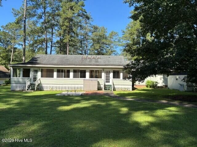 Property Photo:  4501 W Fairway Drive  NC 28562 