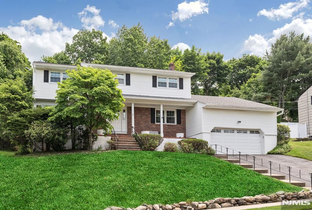 Property Photo:  37 Wolfe Drive  NJ 07465 