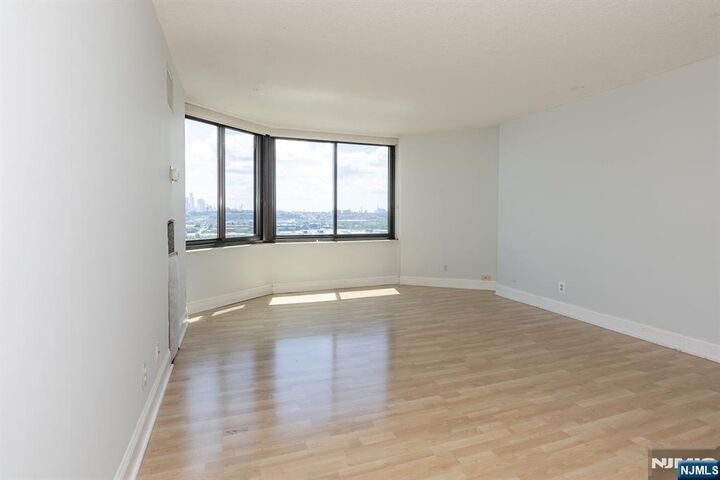 Property Photo:  2105 Harmon Cove Tower  NJ 07094 