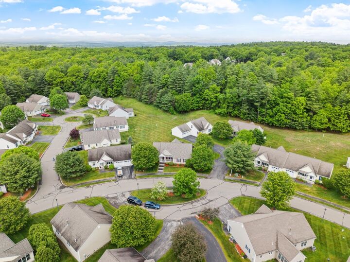 Property Photo:  22 Dixon Drive  NH 03052 