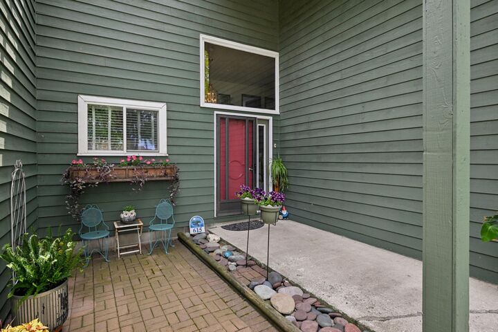 Property Photo:  615 Lakewood Drive SW  MN 55350 