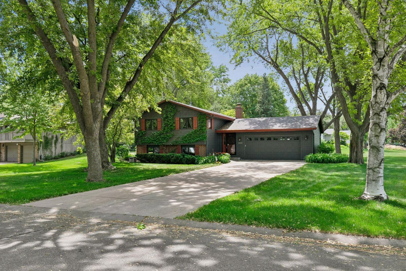 Property Photo:  18025 33rd Avenue N  MN 55447 