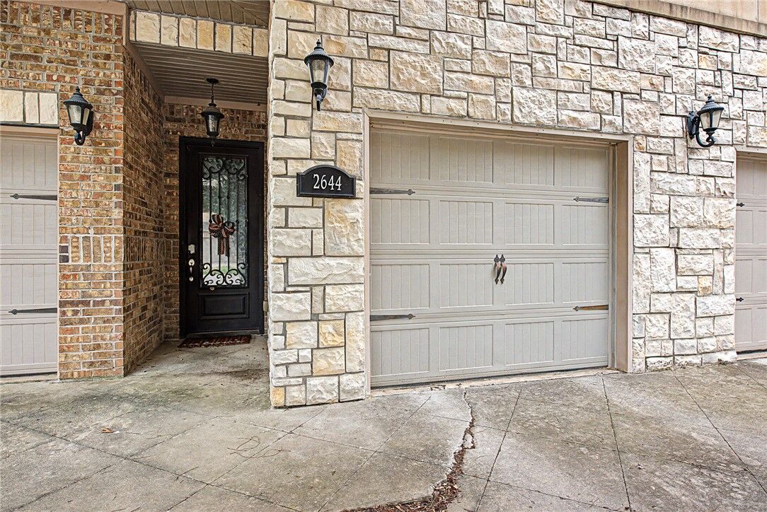 Property Photo:  2644 S Everest Avenue  AR 72758 