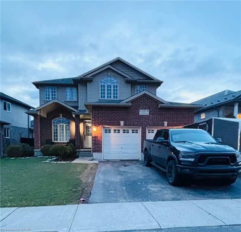 Property Photo:  1377 Coronation Drive  ON N6G 0B4 