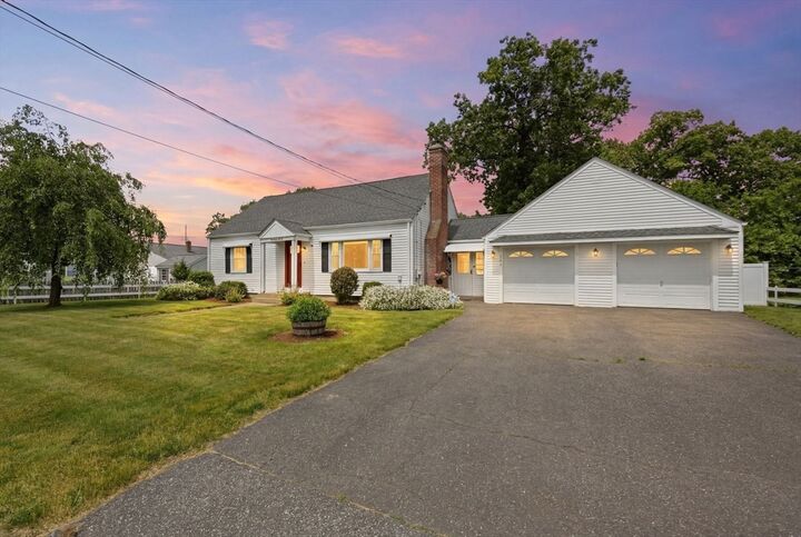 Property Photo:  271 Wildermere St  MA 01020 