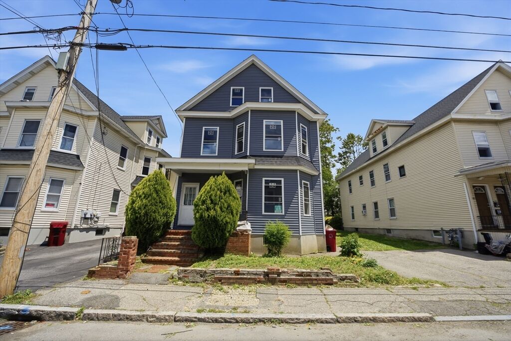 Property Photo: 176 Pleasant St MA 01852