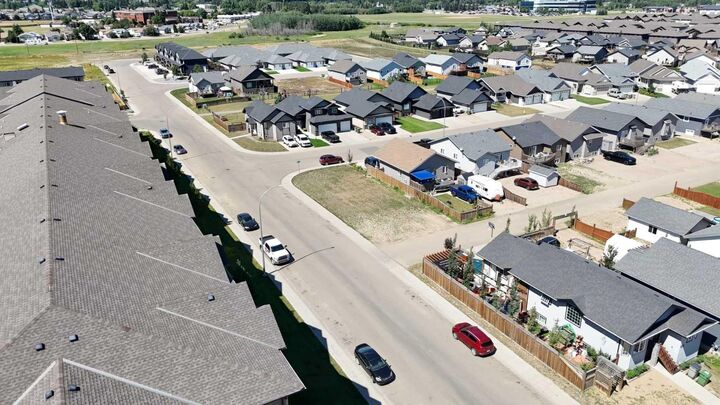 Property Photo:  3701 41A Avenue  SK S9V 1V8 