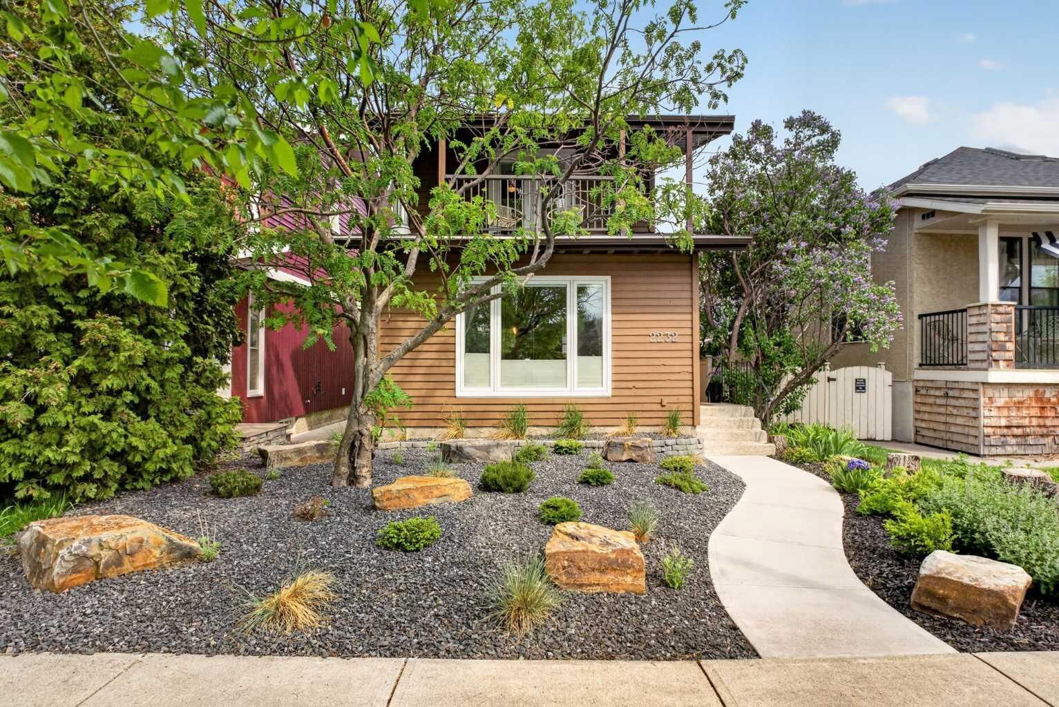 Property Photo:  2232 26A Street SW  AB T3E 2C3 