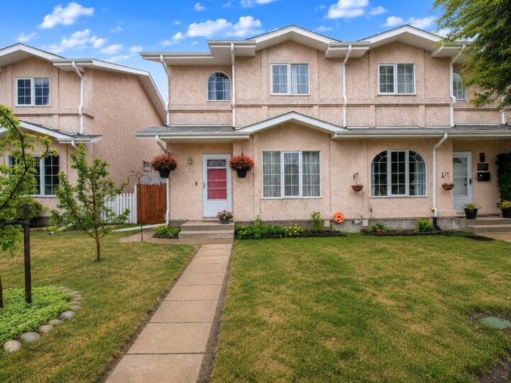 Property Photo: 21 Dixon Crescent AB T4R 2J1