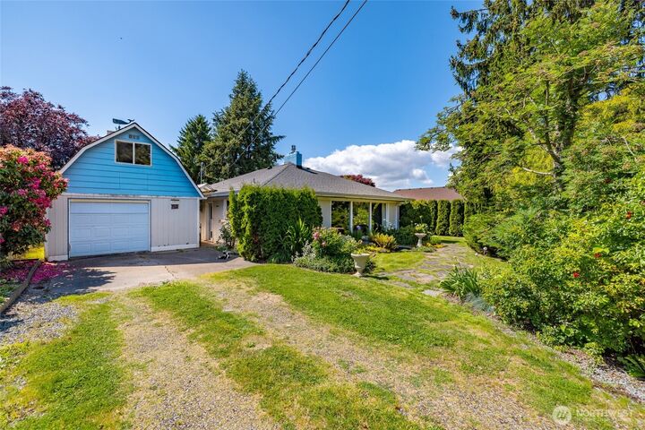 Property Photo:  1903 S Wall Street  WA 98273 