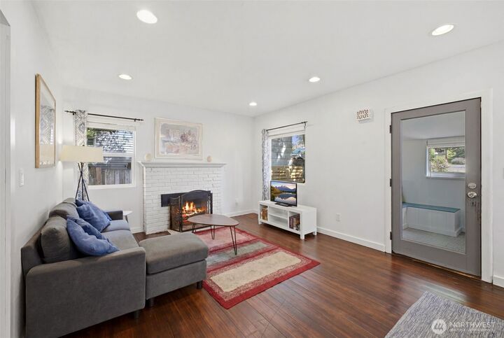 Property Photo: 5524 S Leo Street WA 98178