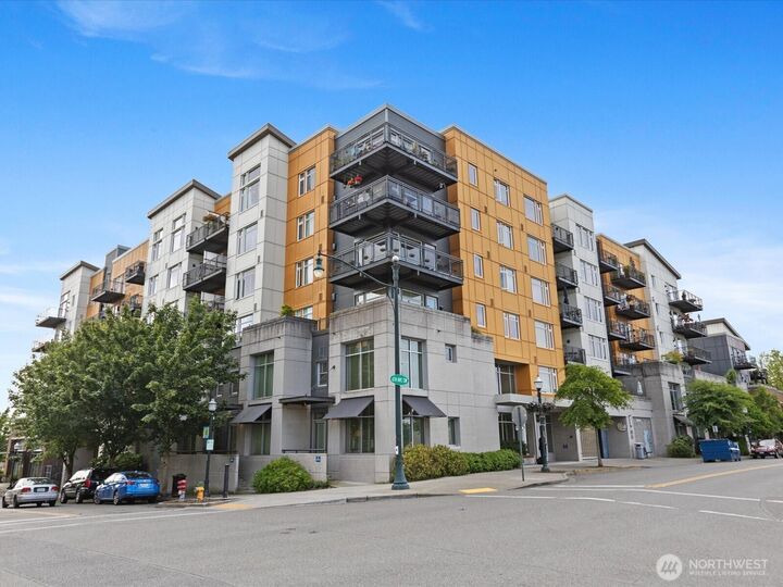Property Photo:  15100  6th Avenue SW 411  WA 98166 