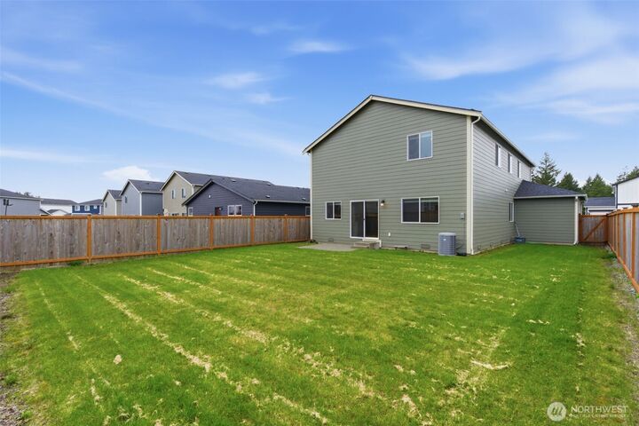 Property Photo:  430 NE Ridge Point Boulevard  WA 98528 