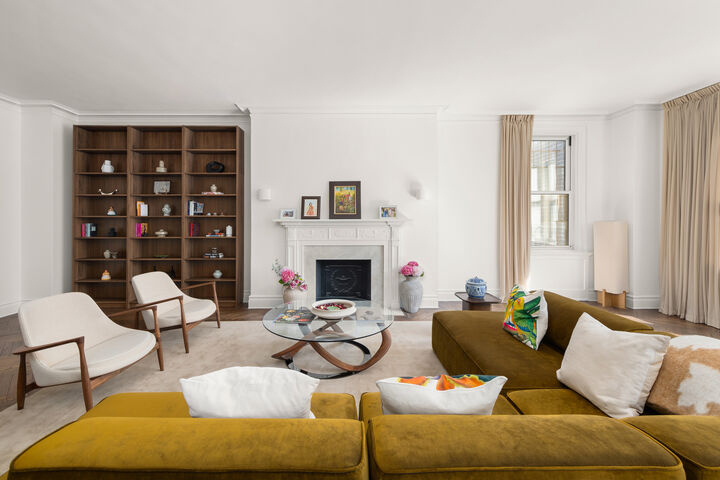 Property Photo:  171 W 57th Street 8C  NY 10019 