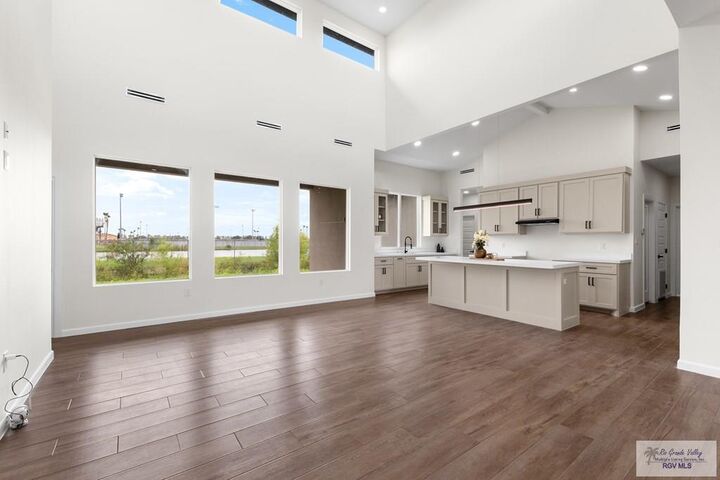 Property Photo:  4712 River Oak Cir  TX 78520 