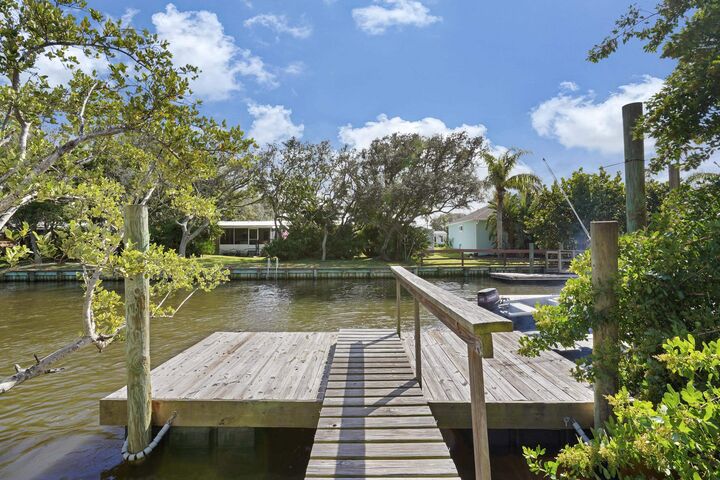 Property Photo: 231 Majorca Rd FL 32080