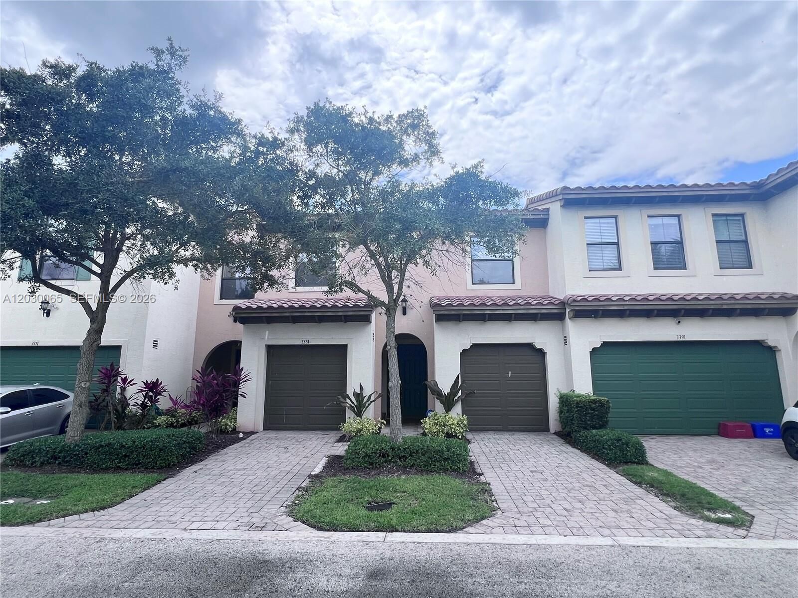 Property Photo:  3381 NW 125th Ave  FL 33323 