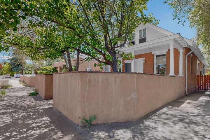 Property Photo:  138 E Santa Fe Avenue  NM 87505 