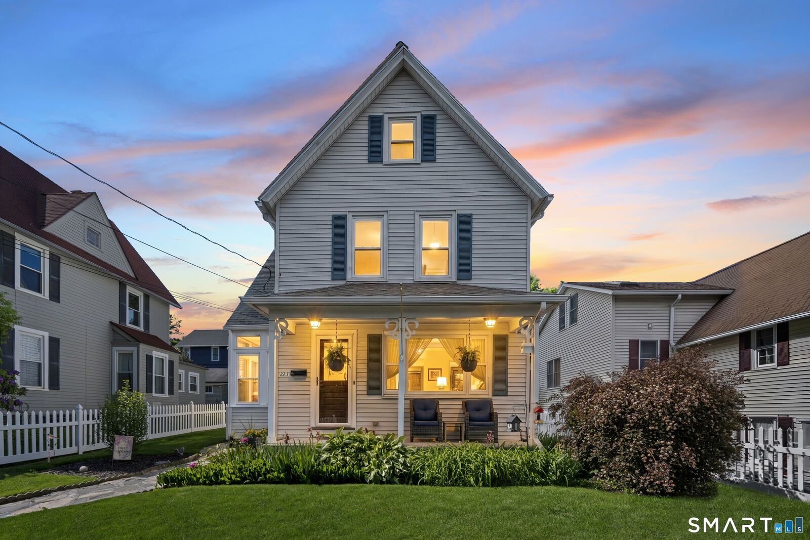 Property Photo:  223 Rockwell Street  CT 06360 