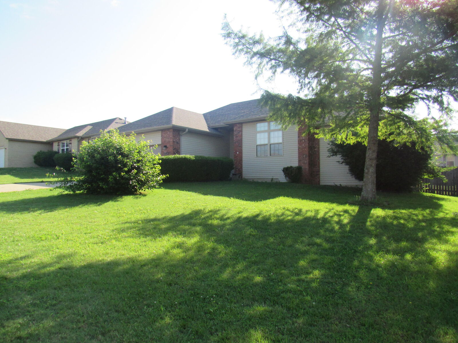 Property Photo:  574 S Carriage Crossing  MO 65714 