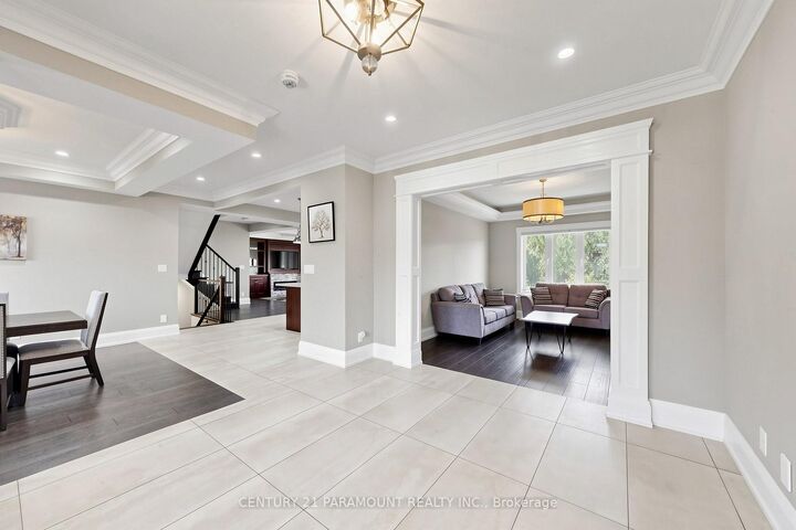 Property Photo:  48 Edmund Street  ON L7K 0K2 