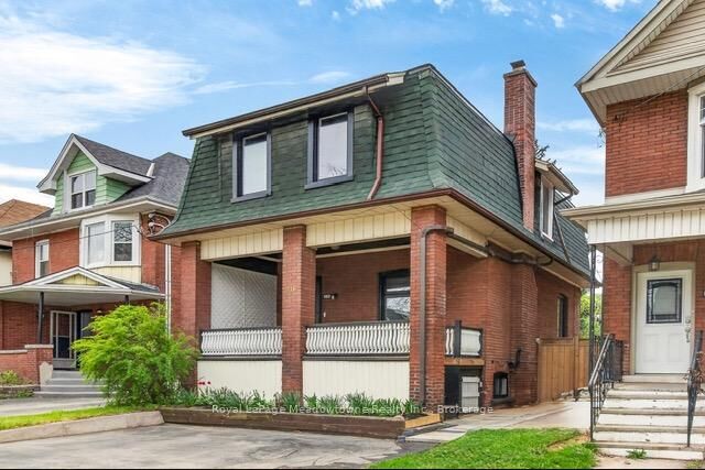 Property Photo: 216 Maplewood Avenue ON L8M 1X8