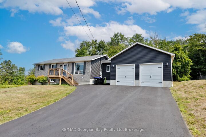 Property Photo: 5 Easton Avenue ON L0K 1R0