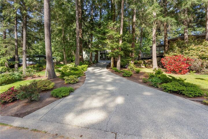 Property Photo:  4505 Cottontree Lane  BC V8X 4G2 