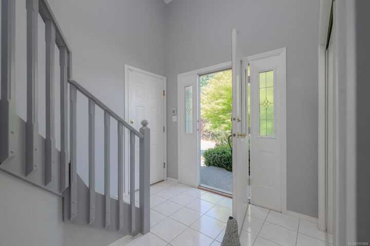 Property Photo:  3331 Edgewood Dr  BC V9T 5V2 