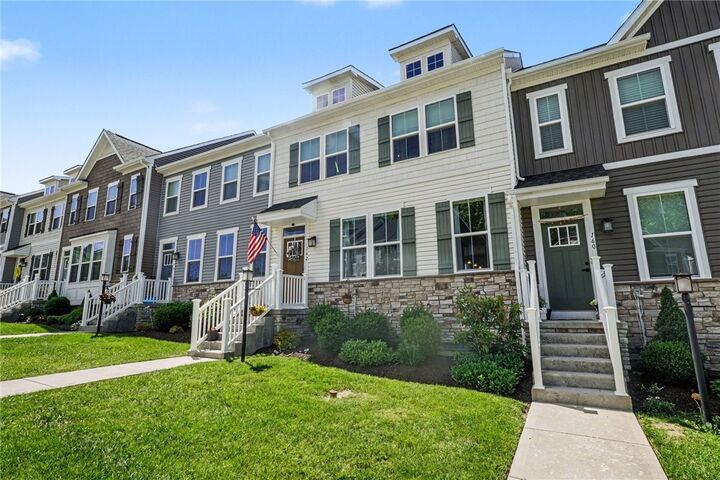 Property Photo:  162 Moyer Hill Dr  PA 16066 