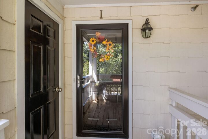 Property Photo: 18009 Kings Point Drive I NC 28031