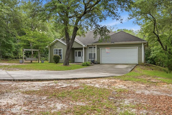 Property Photo:  3995 Quail Avenue  FL 32428 