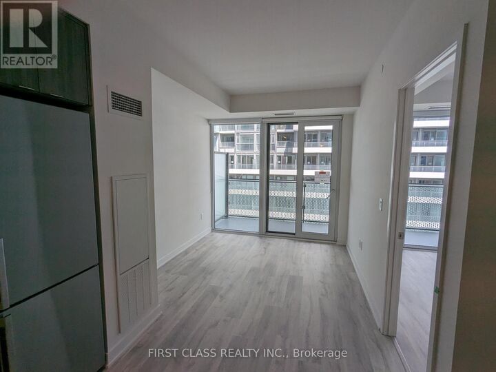 Property Photo:  135 Lower Sherbourne Street 2321  ON M5A 1Y4 