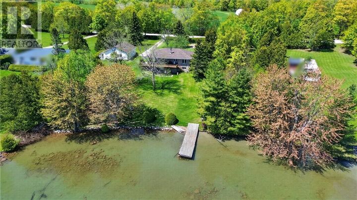 Property Photo: 44 North Oakcliff Drive ON P0P 1S0