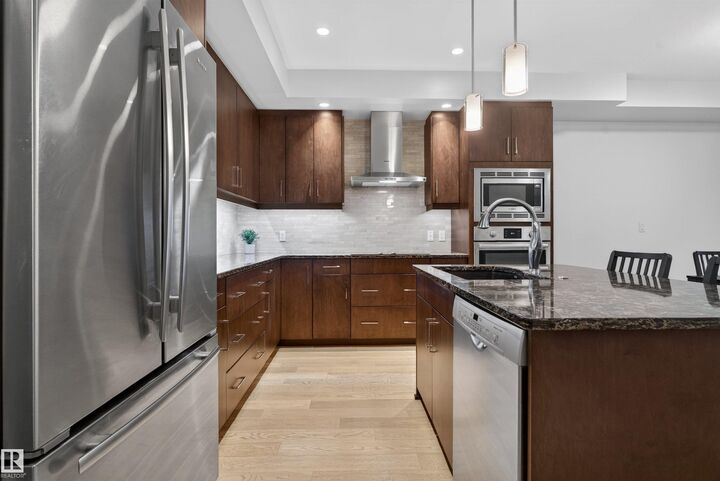 Property Photo:  200 Bellerose Drive 514  AB T8N 7P7 